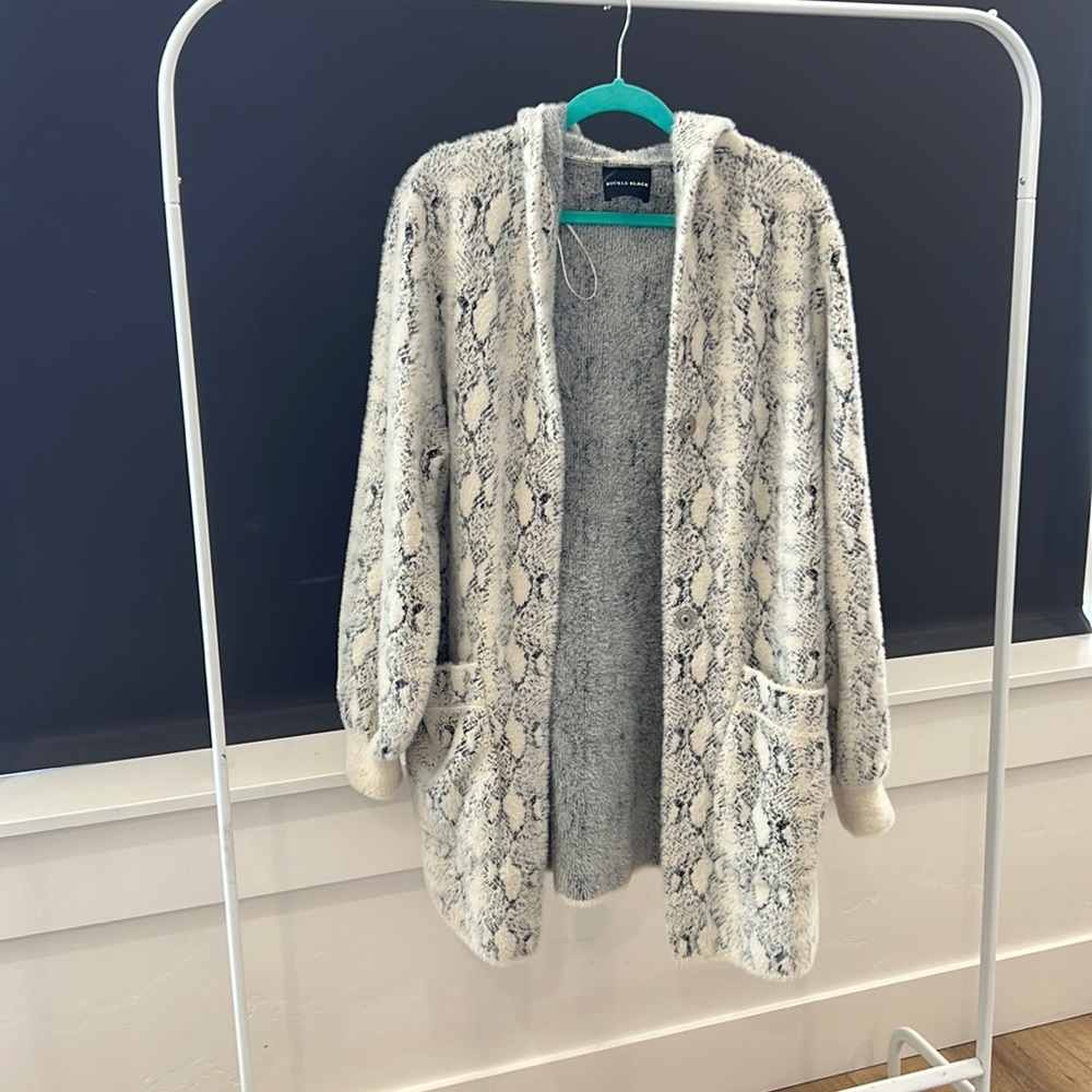 Women’s Cardigan